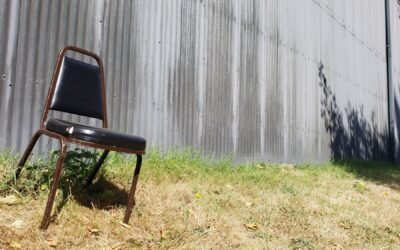 Black Chair & Wavy Metal